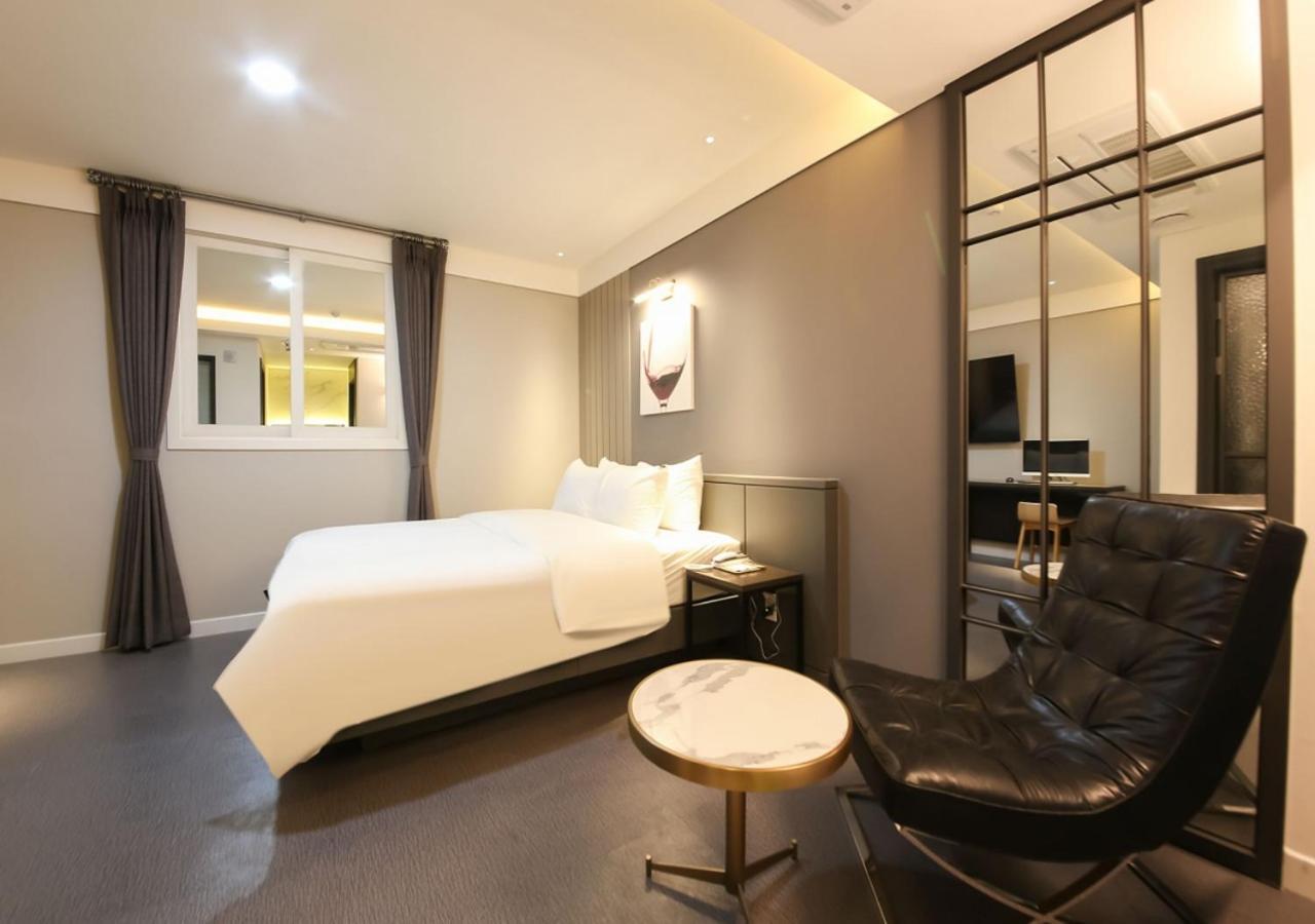 West In Hotel Yeosu Exterior photo
