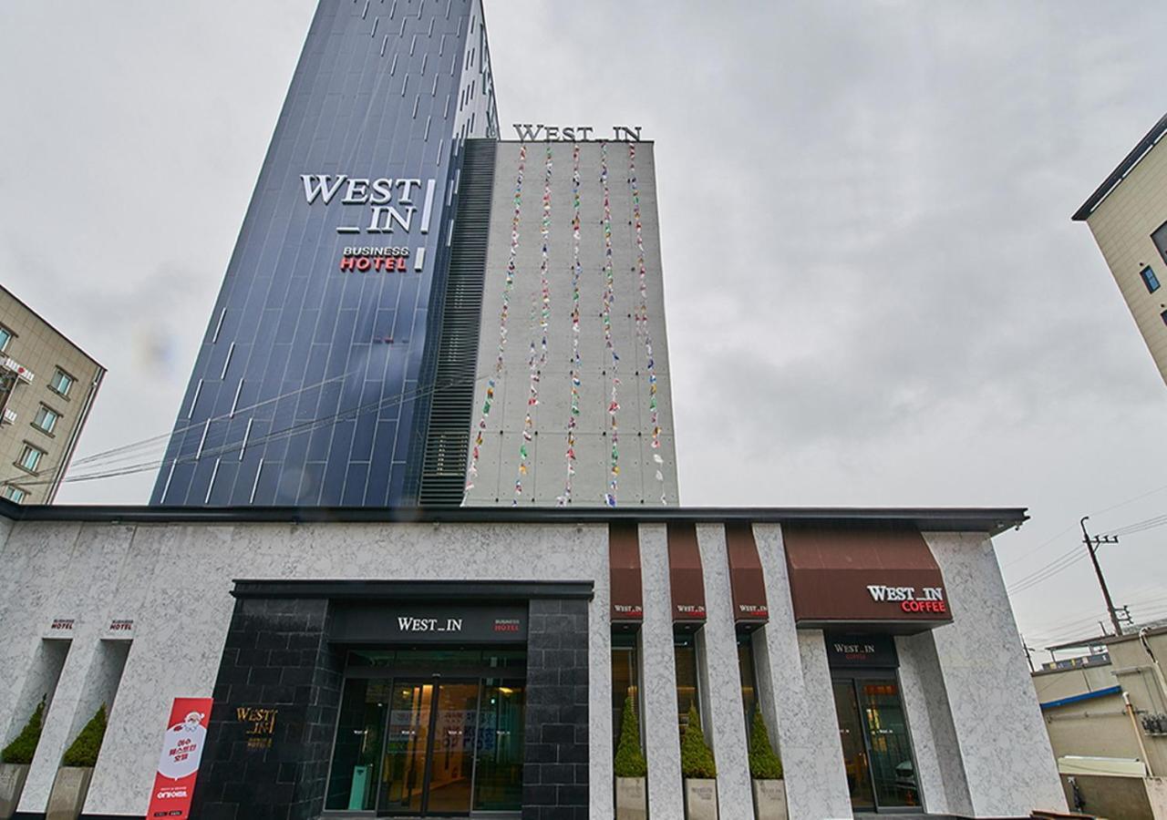 West In Hotel Yeosu Exterior photo