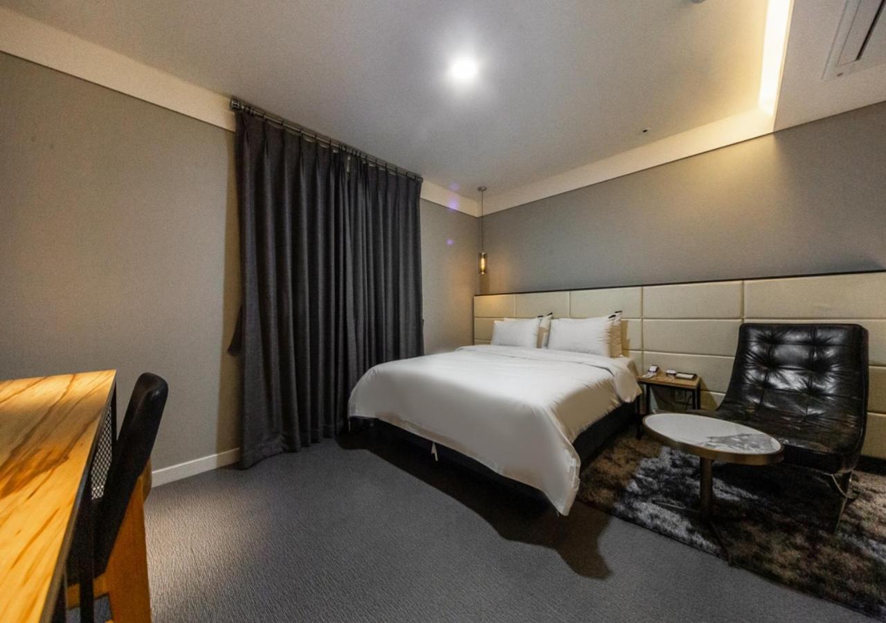 West In Hotel Yeosu Exterior photo